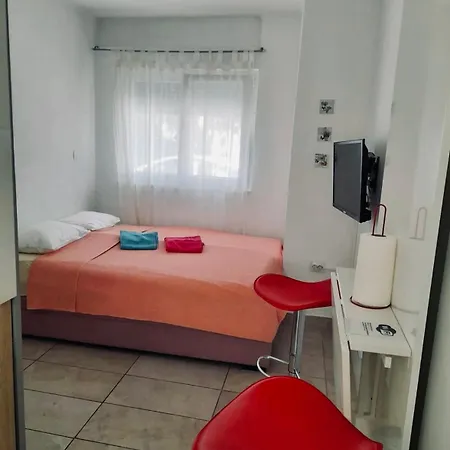 Diana Апартаменты *